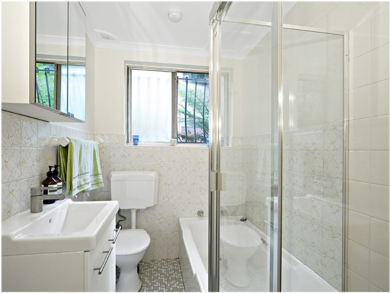 2/11 Kensington Road, Summer Hill NSW 2130