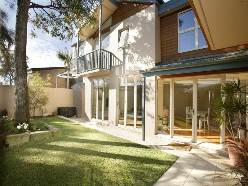 1 Simmons Street, Balmain East NSW 2041