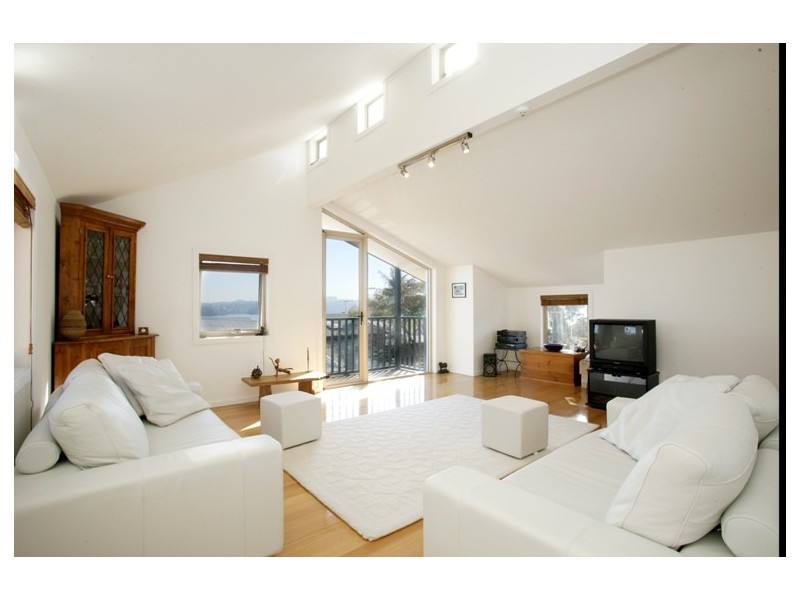 1 Simmons Street, Balmain East NSW 2041