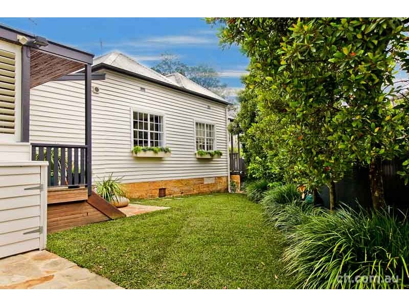 2 Macquarie Terrace, Balmain NSW 2041