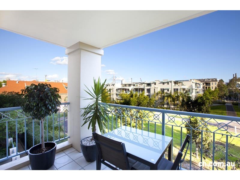 8/3 Rosebery Place, Balmain NSW 2041