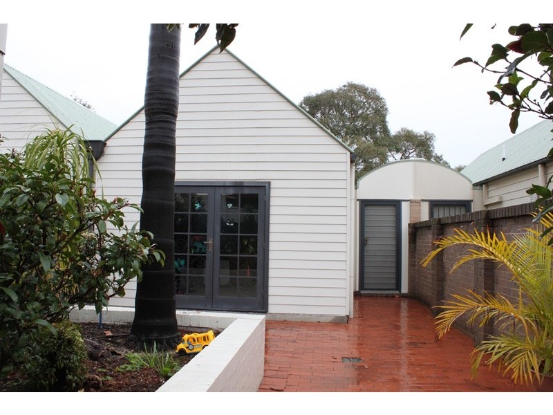 8 Yeend Street, Birchgrove NSW 2041