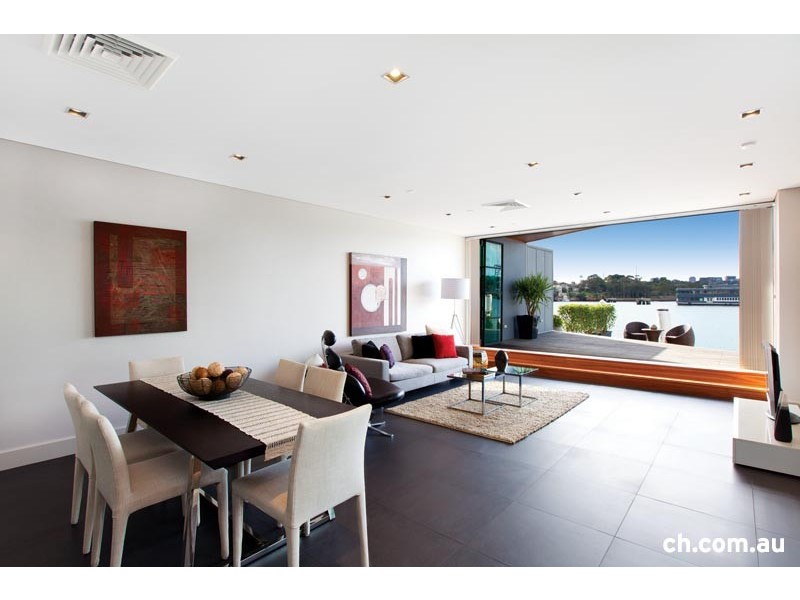 2/19a Wharf Road, Birchgrove NSW 2041