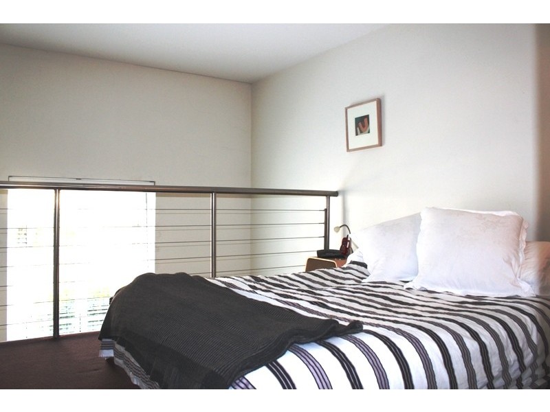 Loft 2/2-6 Thames Street, Balmain NSW 2041