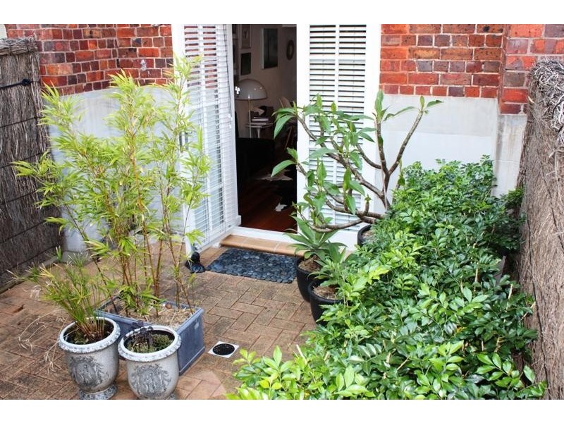 Loft 2/2-6 Thames Street, Balmain NSW 2041