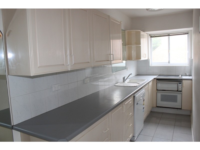 2/16 Hosking Street, Balmain East NSW 2041