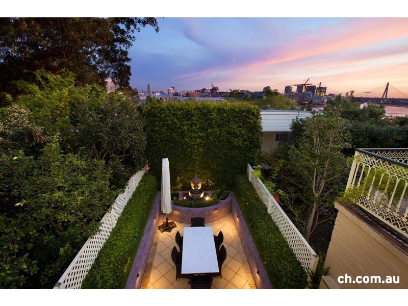 12 Pearson Street, Balmain East NSW 2041