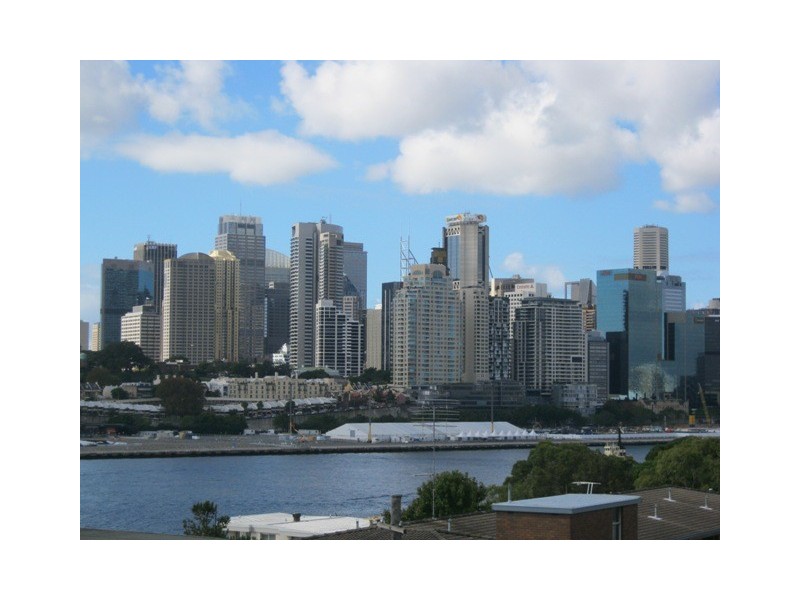 2 School Street, Balmain East NSW 2041