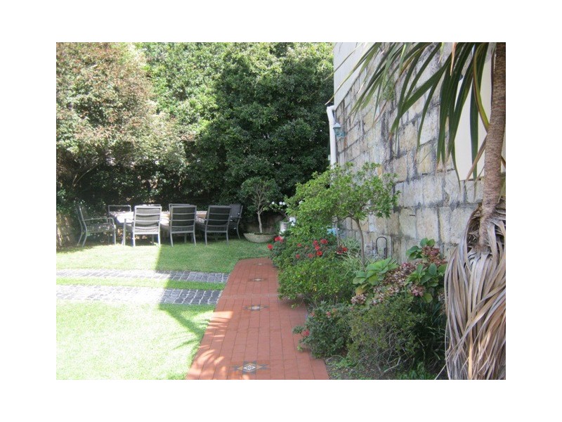 2 School Street, Balmain East NSW 2041