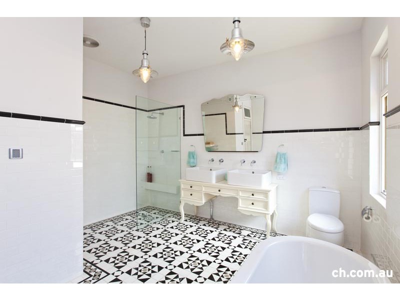 102 Waratah Street, Haberfield NSW 2045