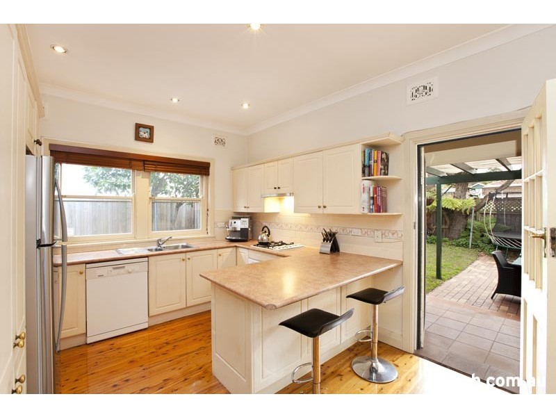 27 Mons Street, Russell Lea NSW 2046