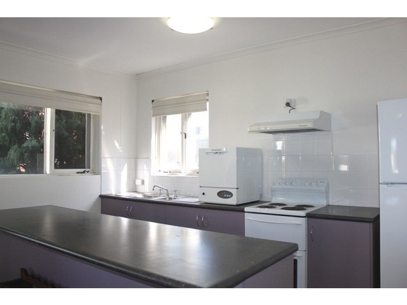 3/33 McKell Street, Birchgrove NSW 2041