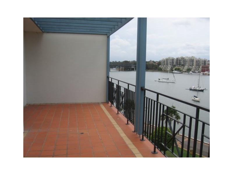 15/3  Wulumay Close    Balmain Cove, Rozelle NSW 2039