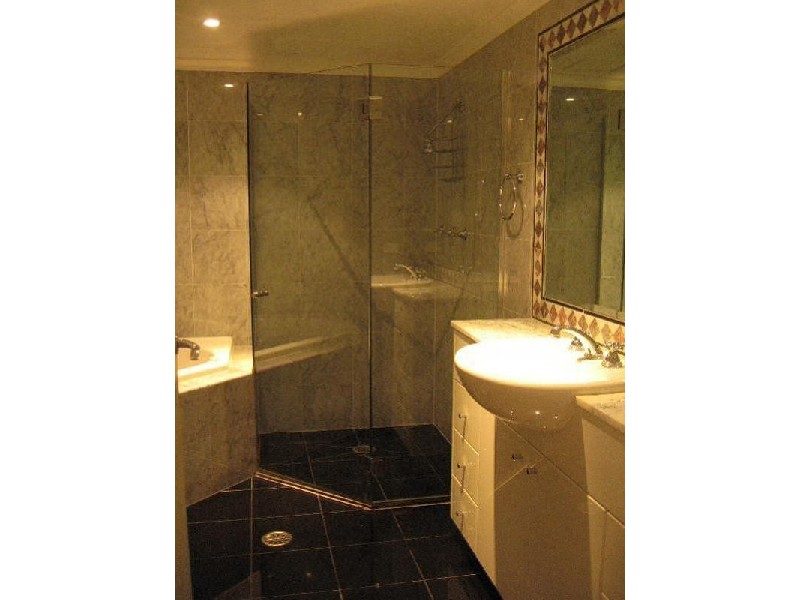 15/3  Wulumay Close    Balmain Cove, Rozelle NSW 2039