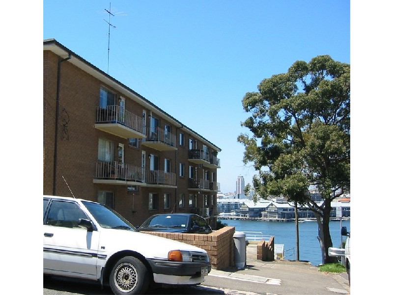 2/26  Pearson Street, Balmain East NSW 2041