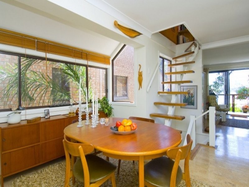 2  Caroline Lane, Balmain NSW 2041