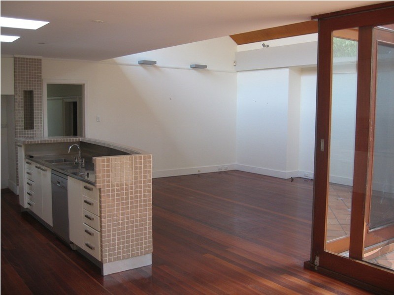 106  Glassop Street, Birchgrove NSW 2041