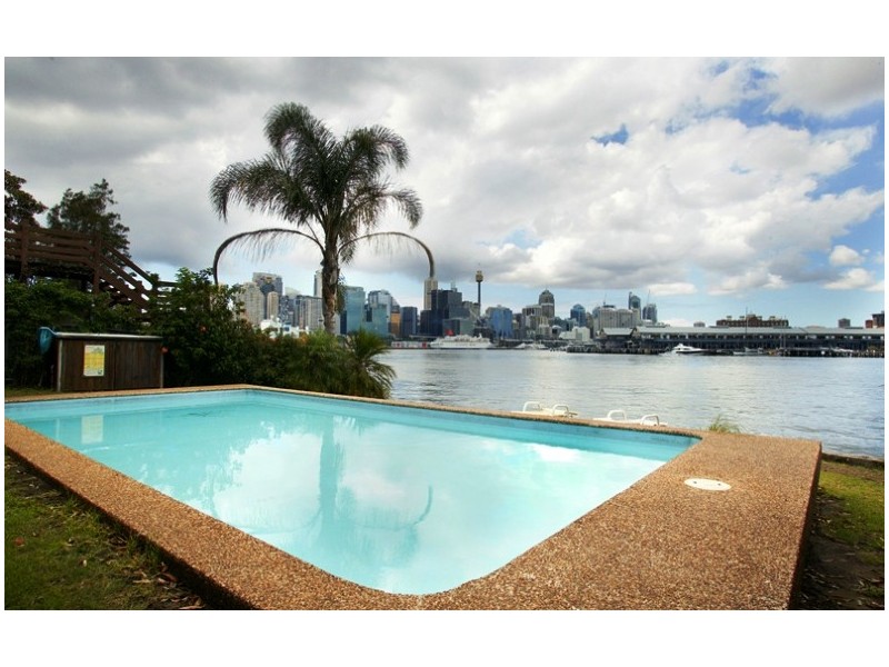 4/16  Hosking Street, Balmain East NSW 2041