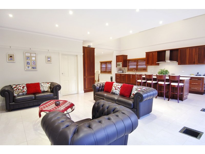 27  Noble Street, Rodd Point NSW 2046