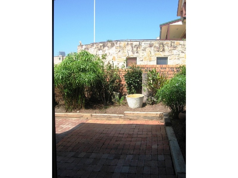 10  Clifton Street, Balmain East NSW 2041