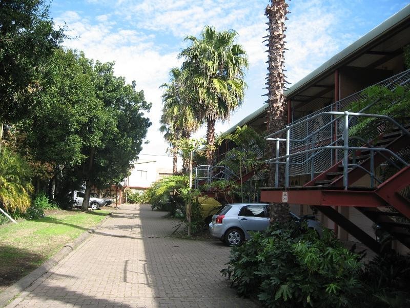 2/23  Reynolds Street, Balmain NSW 2041