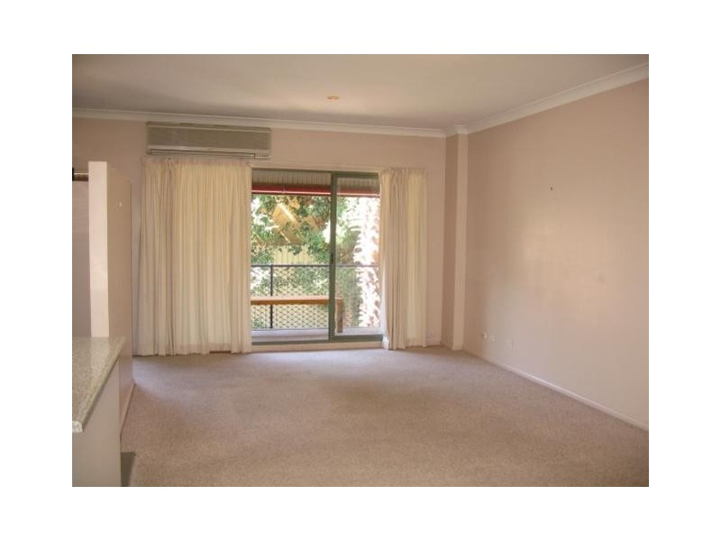 2/23  Reynolds Street, Balmain NSW 2041
