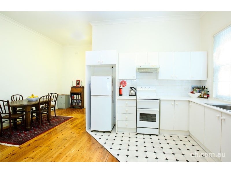 2/8 Kensington Road, Summer Hill NSW 2130