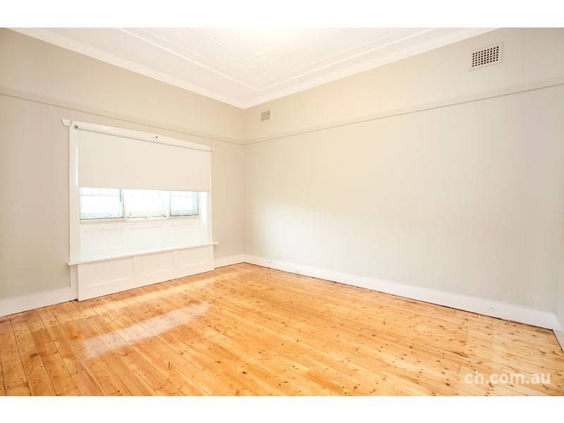 30  Russell Street, Russell Lea NSW 2046