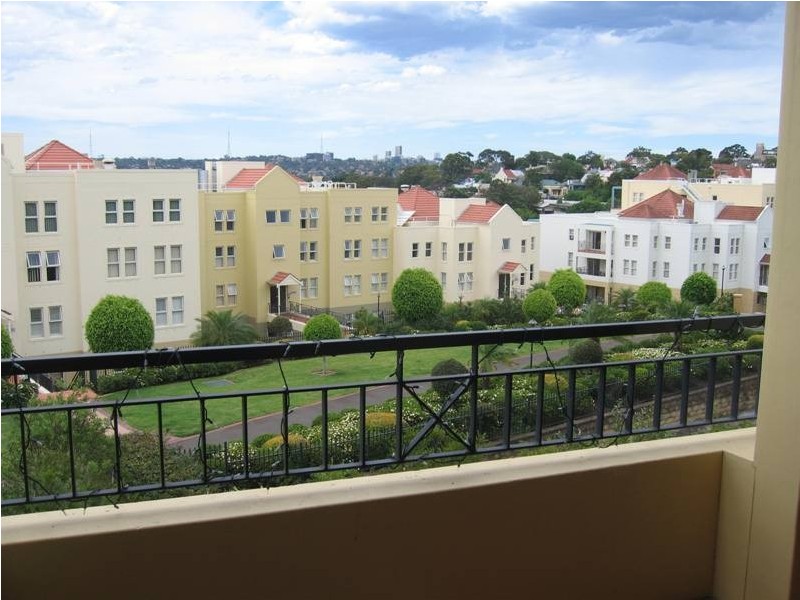 9/1  Wulumay Close, Rozelle NSW 2039
