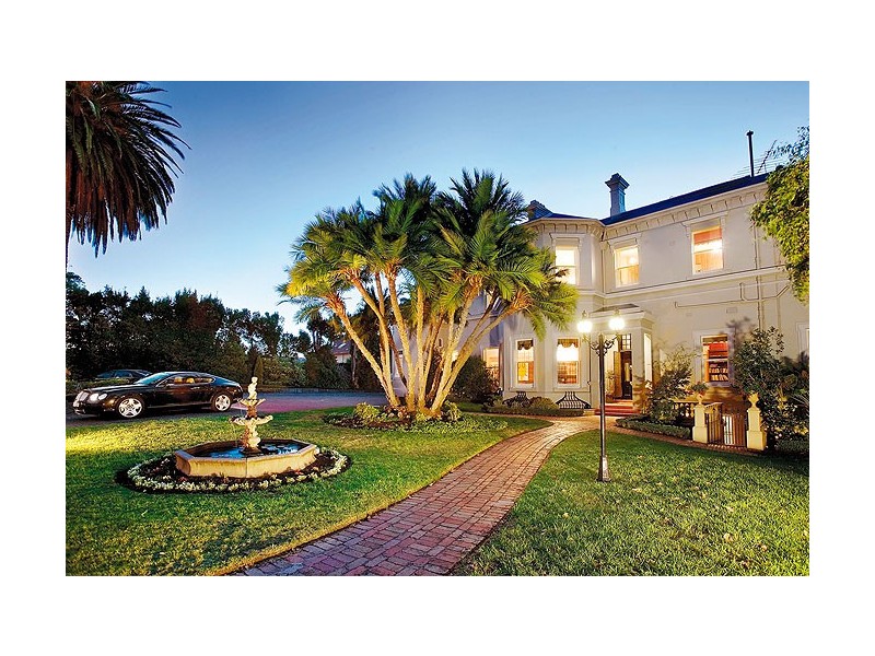 52  Hampden Road, Armadale VIC 3143