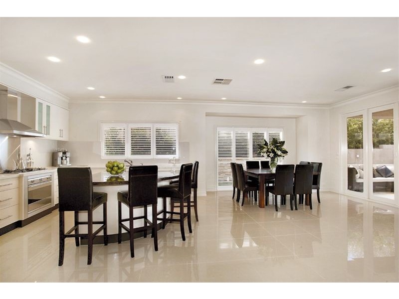 10  The Boulevard, Balwyn North VIC 3104