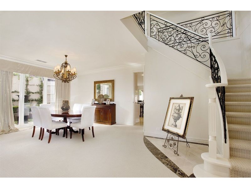 10  The Boulevard, Balwyn North VIC 3104