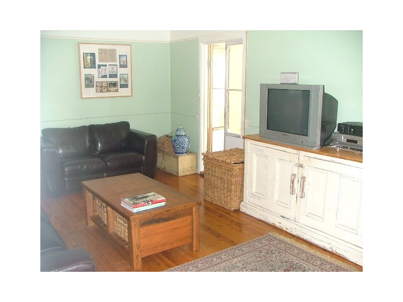 36 Kevin Avenue, Avalon NSW 2107