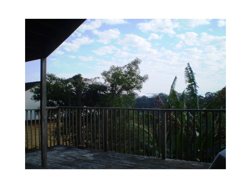 Lower 11 Yarrabee Place, Bilgola Plateau NSW 2107