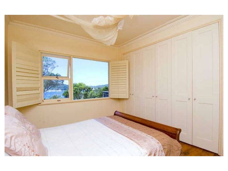 8 Corniche Road, Church Point NSW 2105