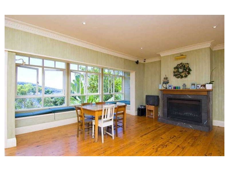 8 Corniche Road, Church Point NSW 2105