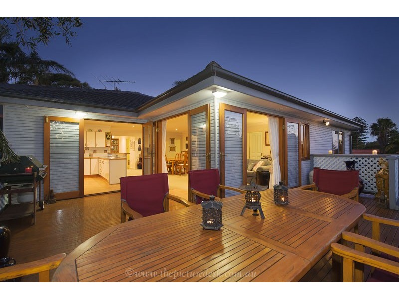 17 Watkins Road, Avalon NSW 2107