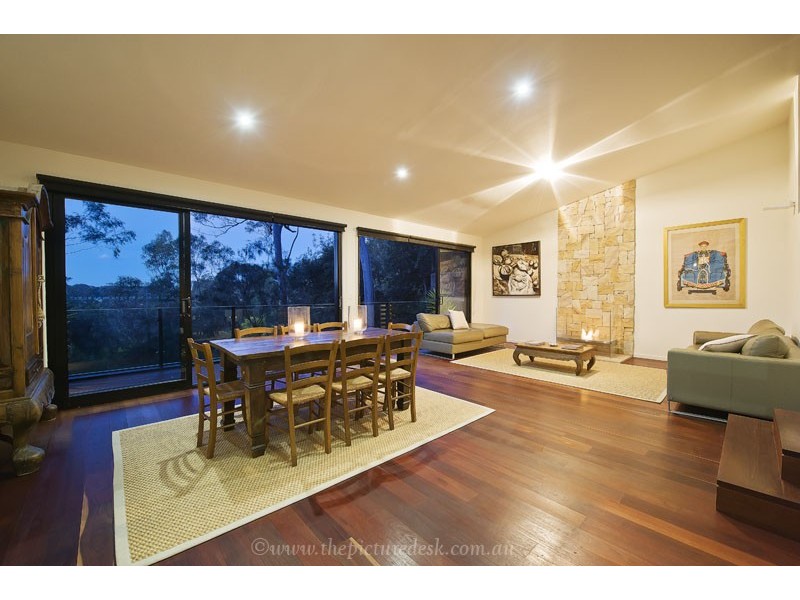 22 Cannes Drive (access via Net Rd), Avalon NSW 2107