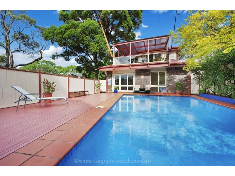 162 Grandview Drive (near corner of Plateau Rd), Bilgola Plateau NSW 2107