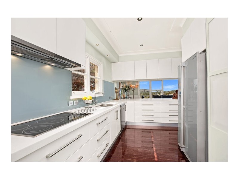 3 Dress Circle Road, Avalon NSW 2107