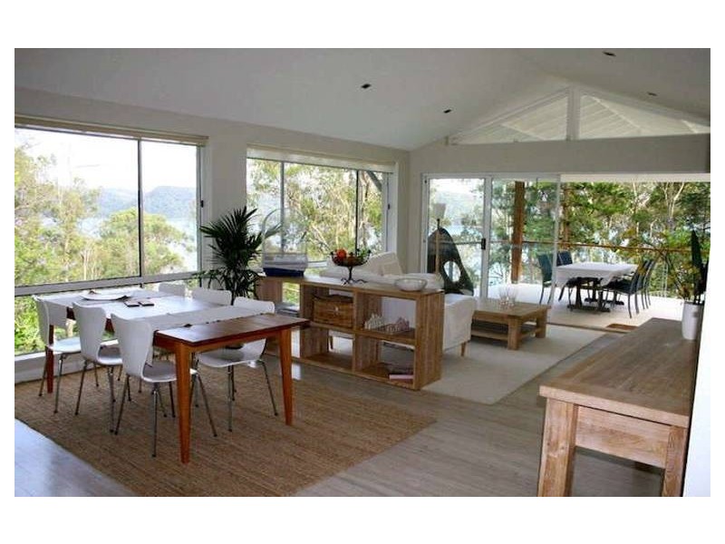 22 Wandeen Road Clareville/, Avalon NSW 2107