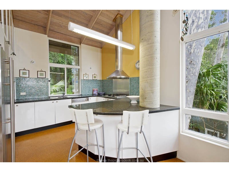 275 Hudson Parade (off Georgia Lee Place private road), Avalon NSW 2107