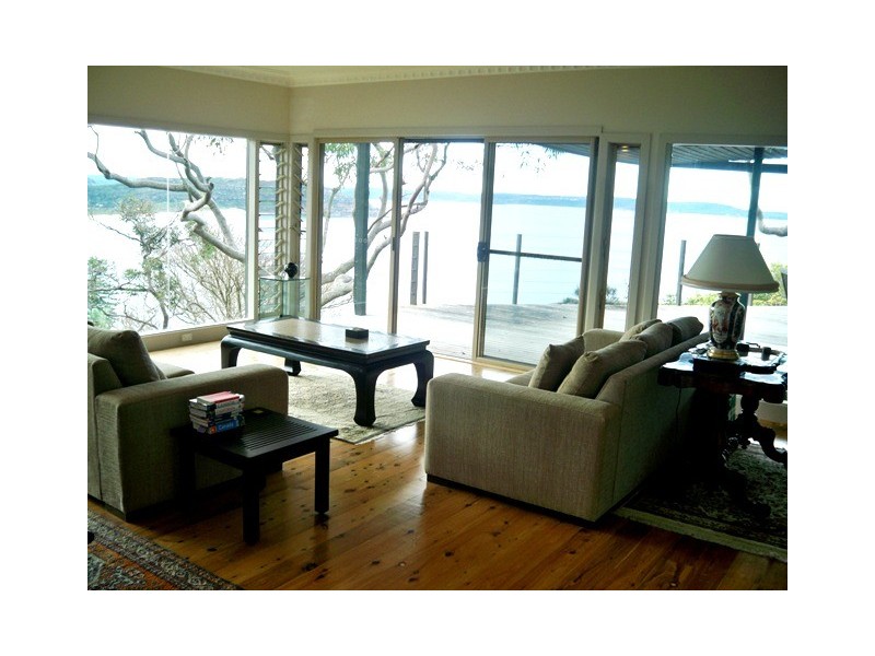 6 Rock Bath Road (off Pacific Road), Palm Beach NSW 2108