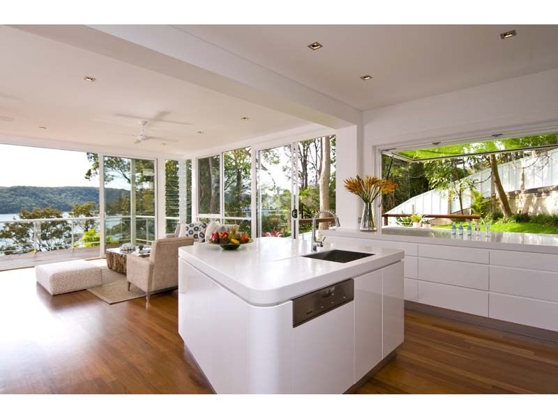 12 Paradise Avenue, Clareville NSW 2107