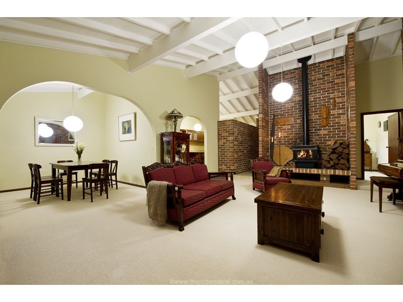 44 John Street, Avalon NSW 2107