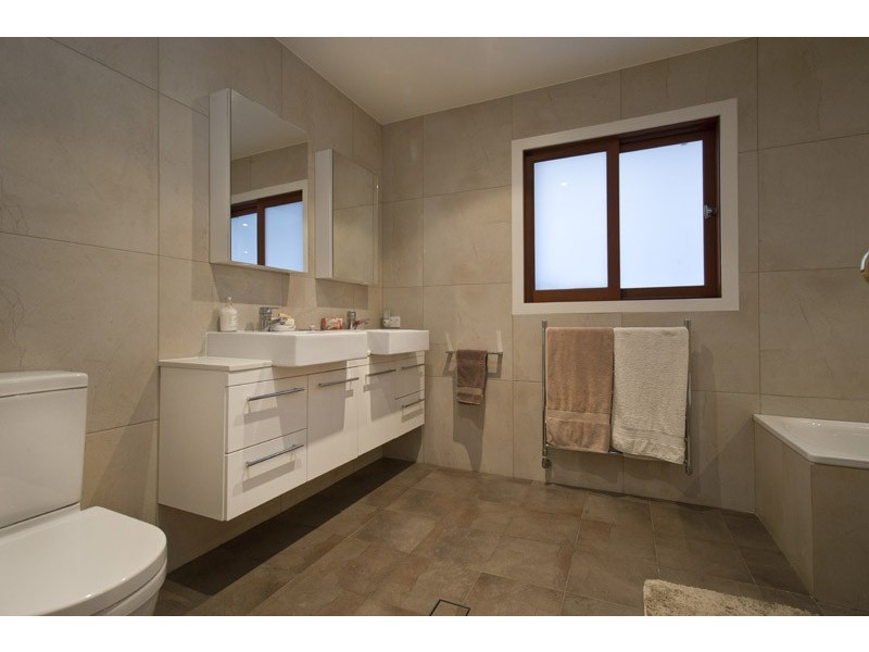 25 ebor road, Palm Beach NSW 2108