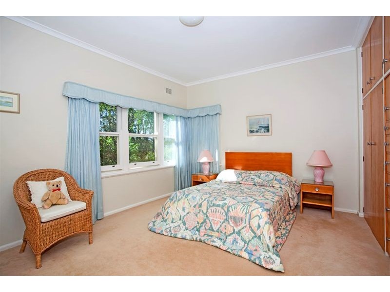 11 dress circle road, Avalon NSW 2107