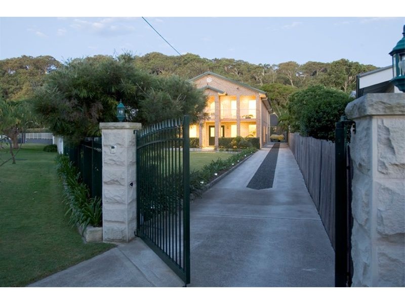 19 Iluka Road, Palm Beach NSW 2108