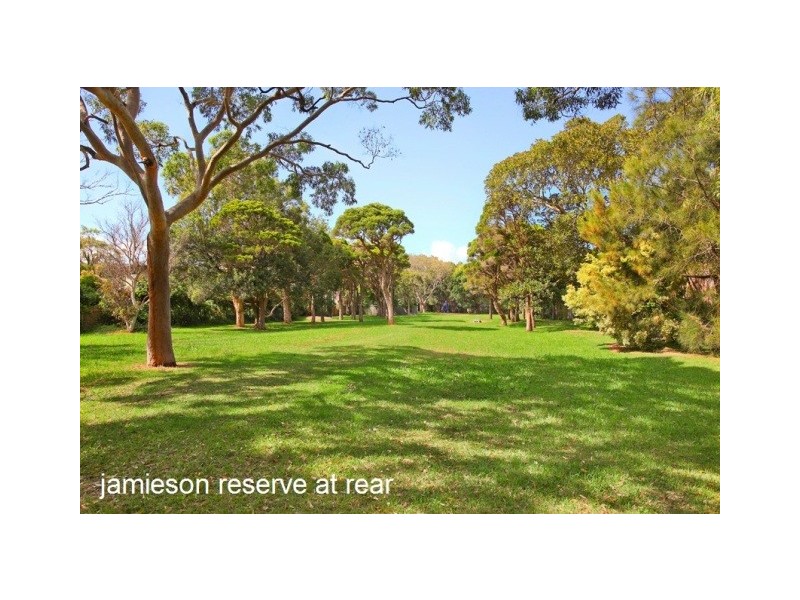 24 Wollstonecraft Avenue, Avalon NSW 2107