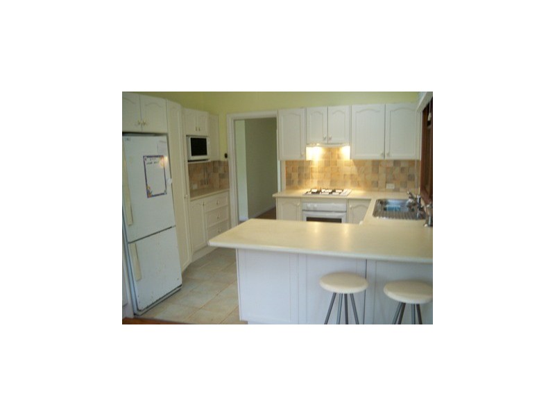 8 Dolphin Crescent, Avalon NSW 2107